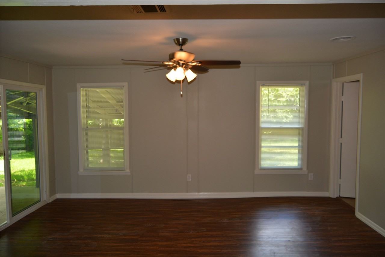 4117 Carma Dr - Photo 3 of 15