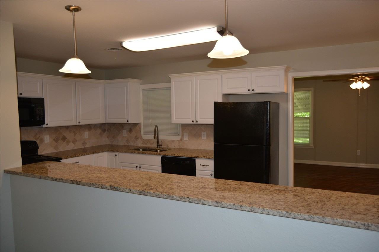 4117 Carma Dr - Photo 6 of 15