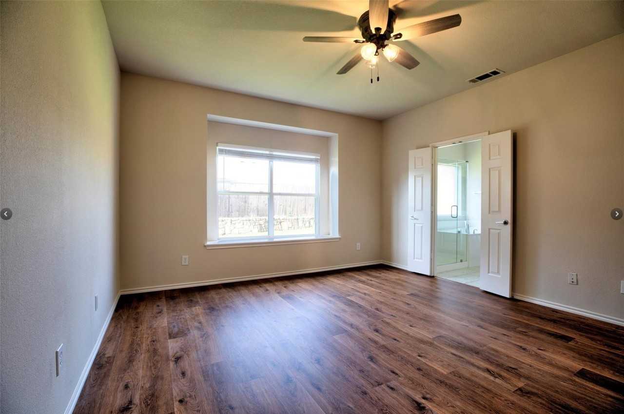 2136 Carlotta Dr - Photo 3 of 18