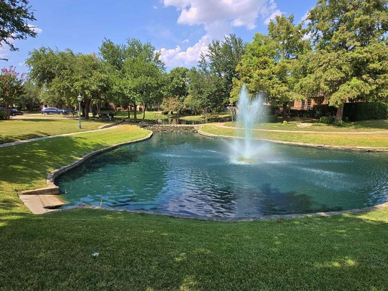 1025 Lake Ridge Dr - Photo 3 of 40