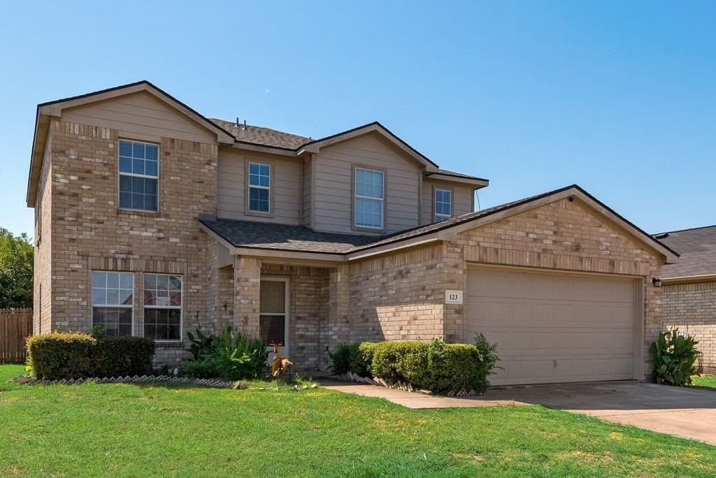 123 Southwestern Dr - Photo 2 of 25