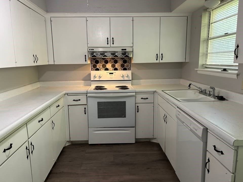 3101 Rufe Snow Dr #C - Photo 6 of 6