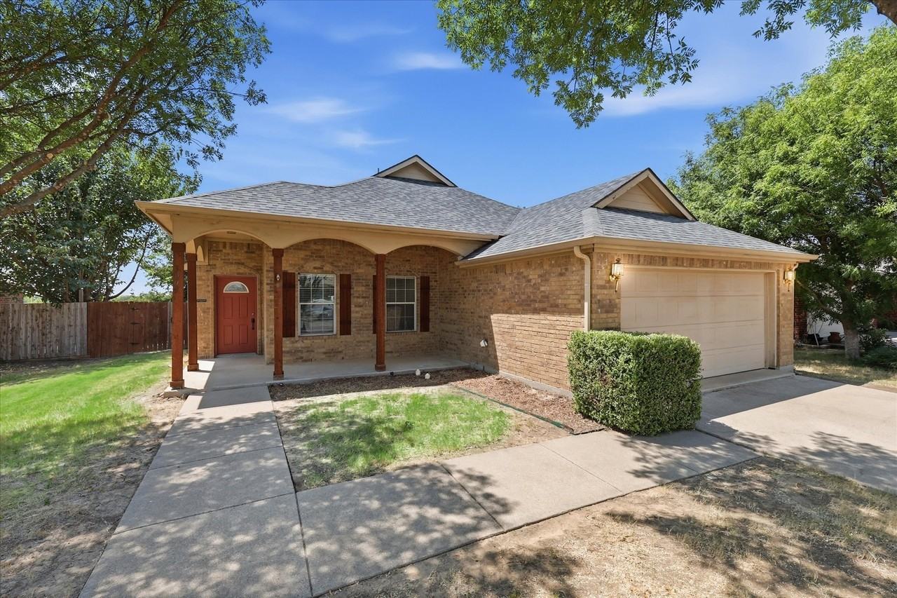 3003 Lake Ridge Dr - Photo 4 of 36