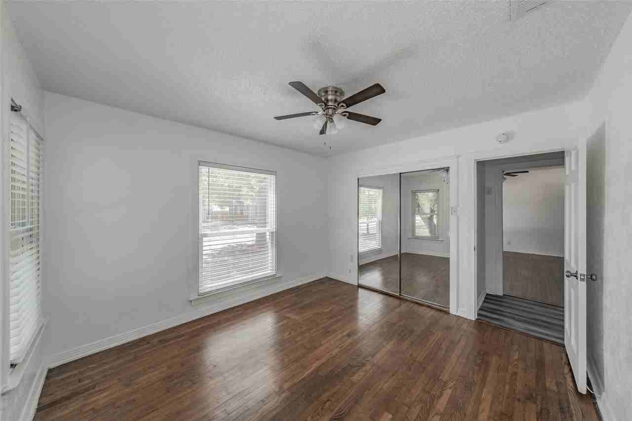 1252 Moran Dr - Photo 6 of 34