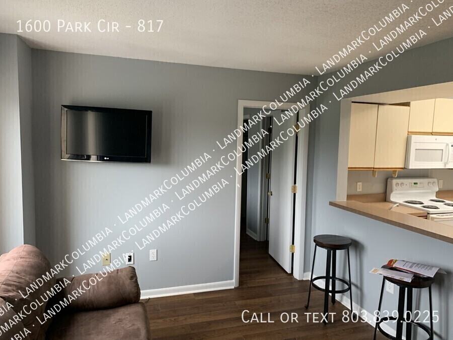1600 Park Cir #817 - Photo 2 of 13