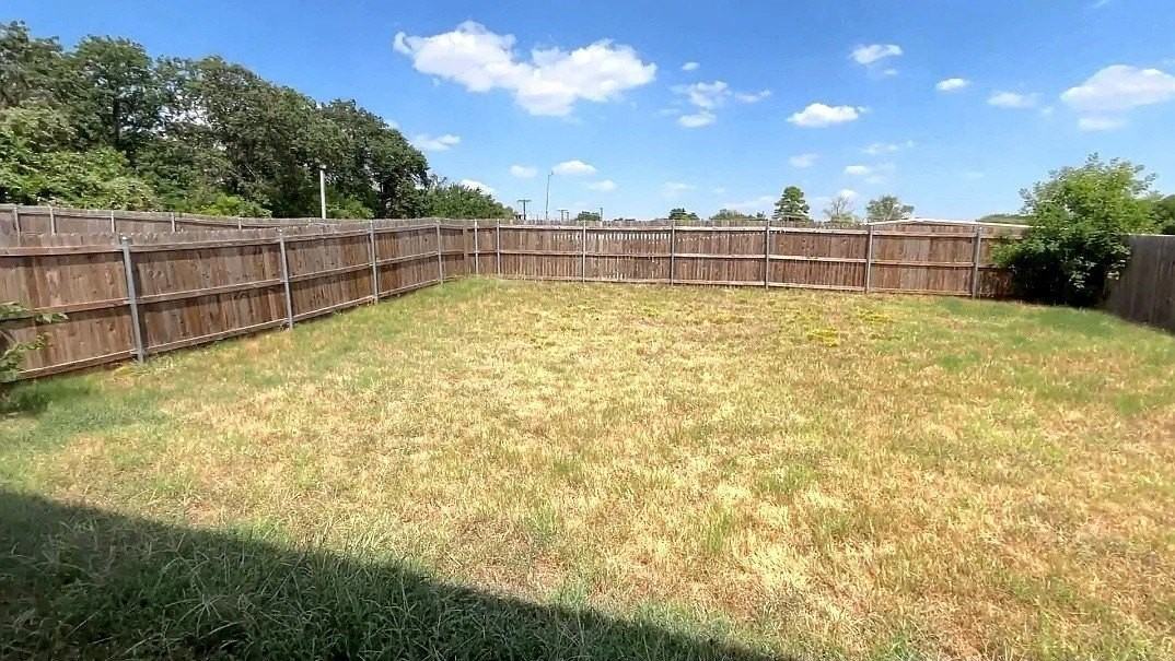 7417 Alverstone Dr - Photo 6 of 6