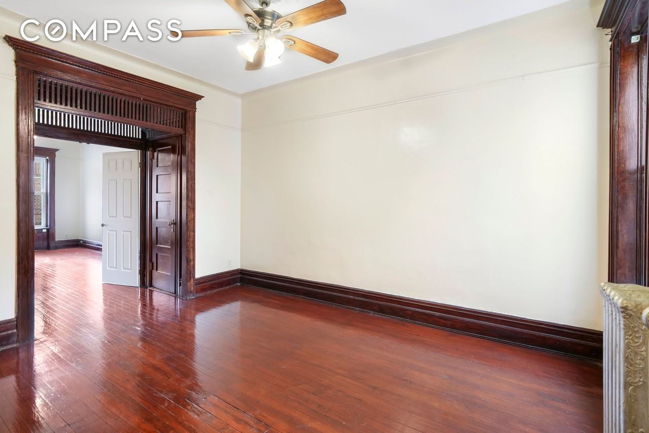 2536 Bedford Ave #3 - Photo 4 of 13
