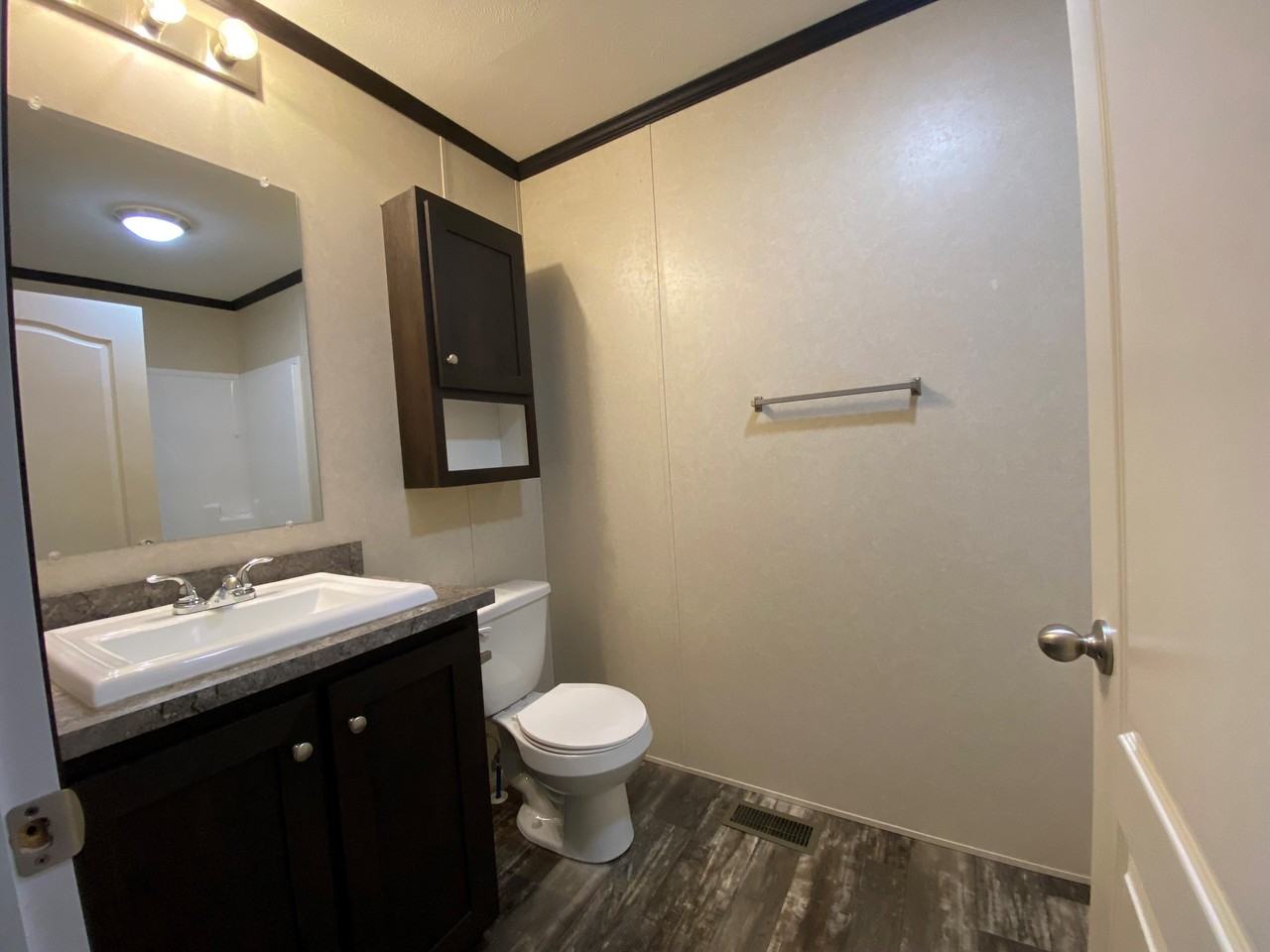 31 Mockingbird Dr #221 - Photo 5 of 7