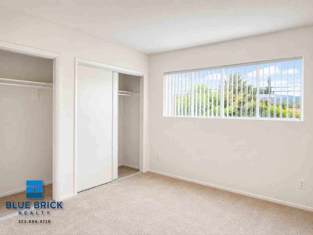 6226 Craner Ave #14 - Photo 4 of 9