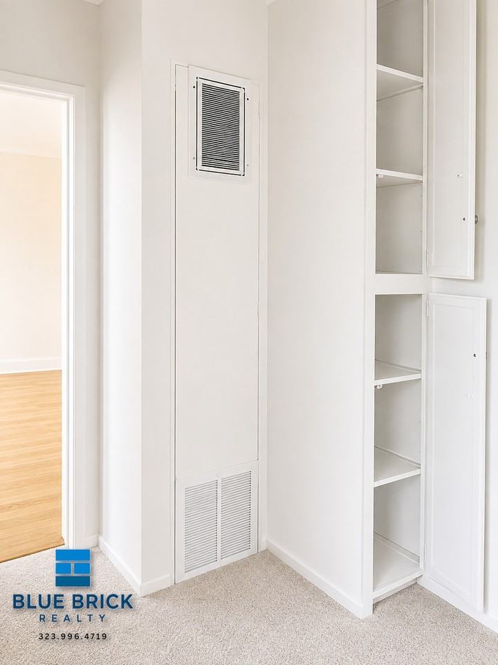 6226 Craner Ave #14 - Photo 6 of 9