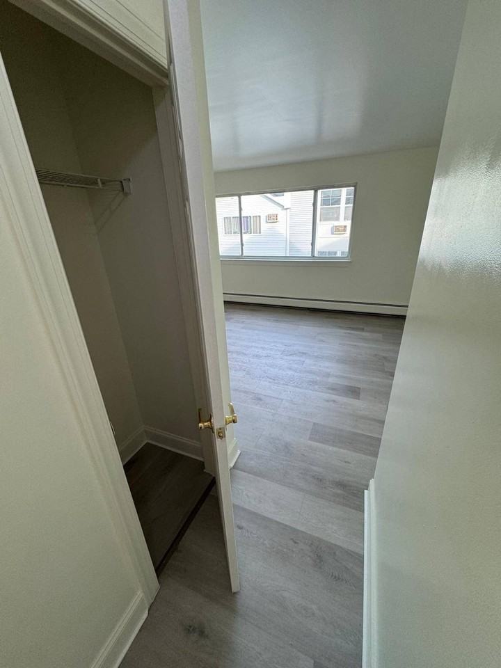 103 Cove Ct #B - Photo 5 of 21