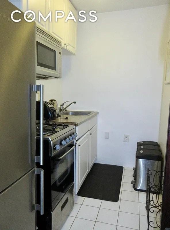 397 Clermont Ave #1F - Photo 4 of 7