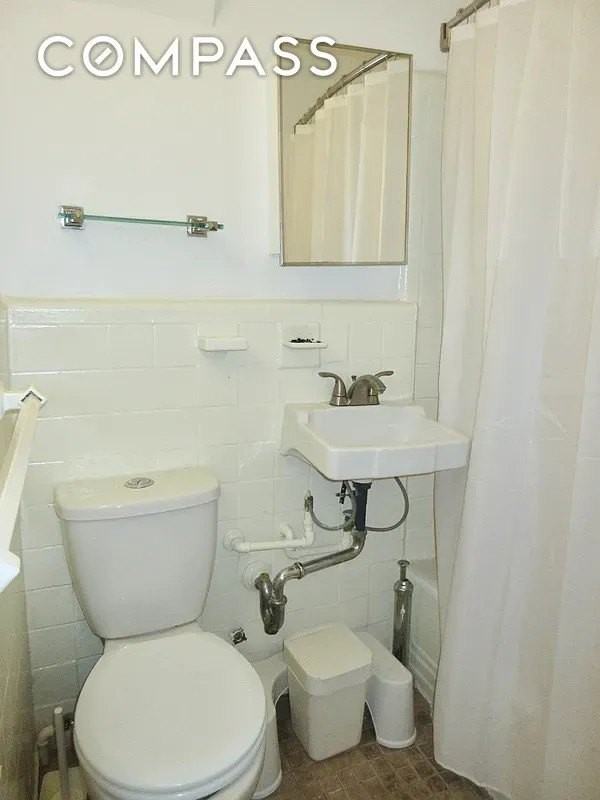 397 Clermont Ave #1F - Photo 7 of 7