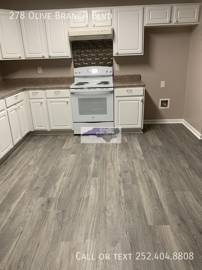 278 Olive Branch Blvd - Photo 3 of 11
