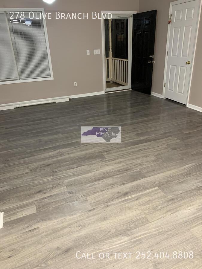 278 Olive Branch Blvd - Photo 4 of 11