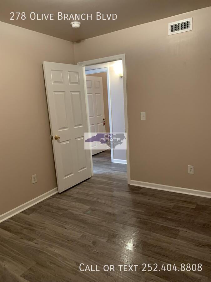 278 Olive Branch Blvd - Photo 7 of 11
