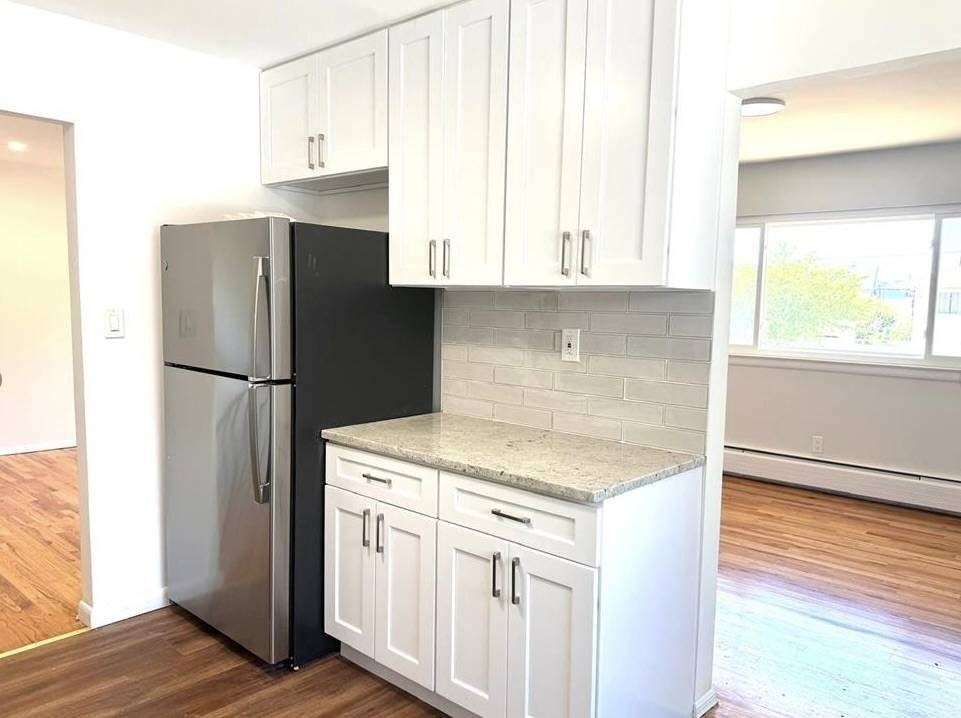 65 Florida Ave - Photo 4 of 20