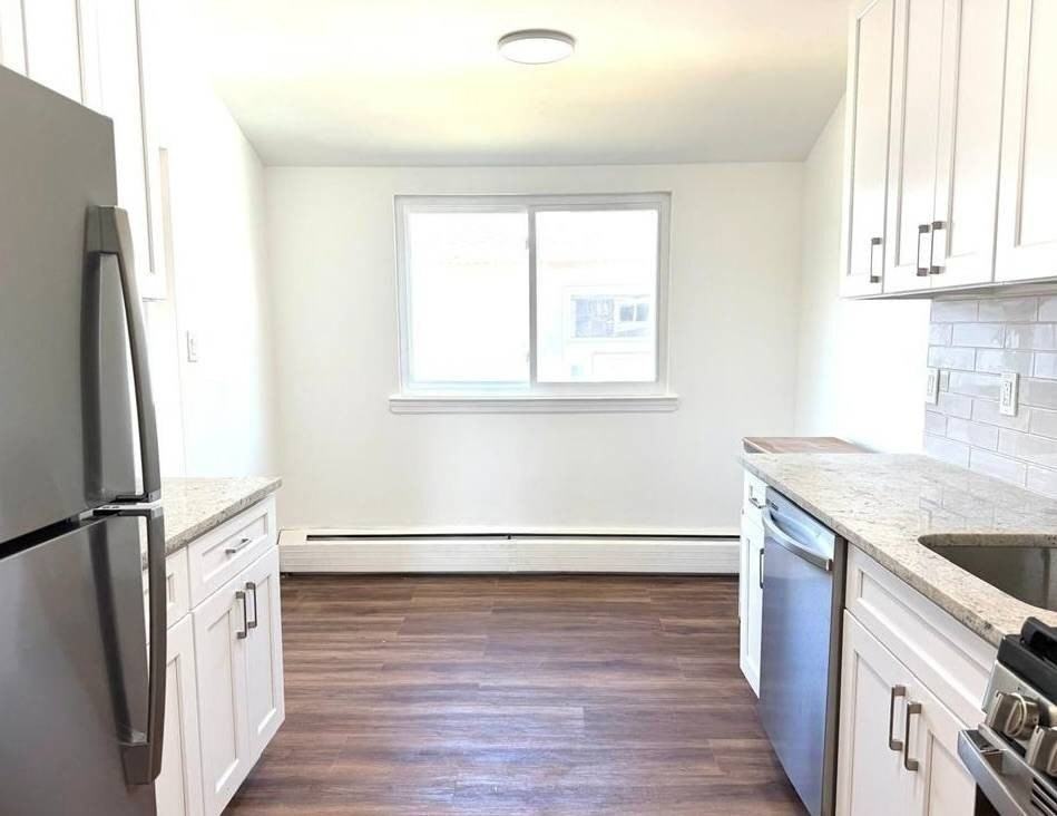 65 Florida Ave - Photo 5 of 20