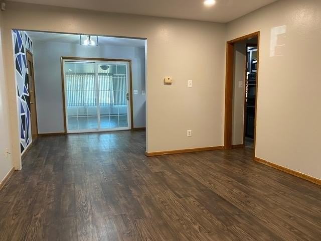 1112 Vickie Dr - Photo 2 of 14