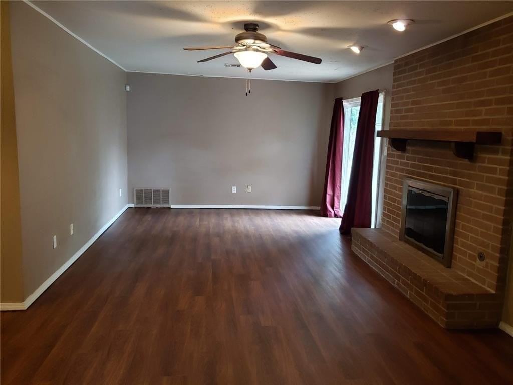 1932 Elmhurst Dr - Photo 3 of 13