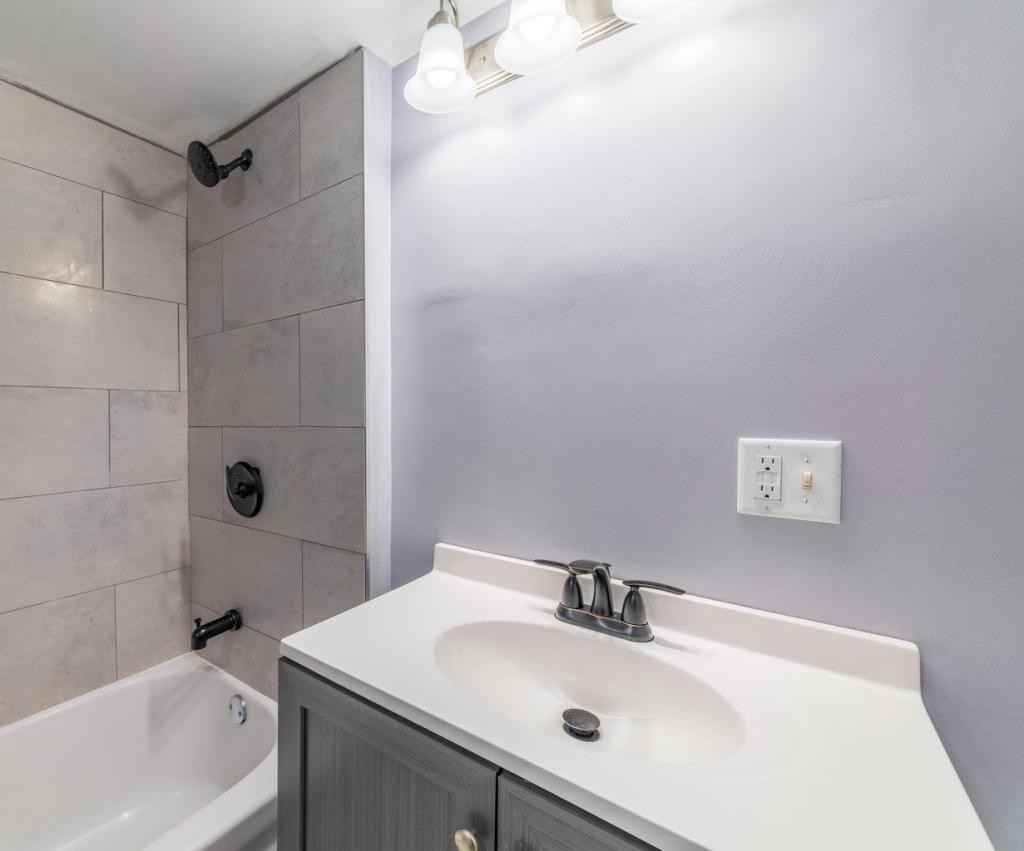 2549 Fillmore St - Photo 4 of 9
