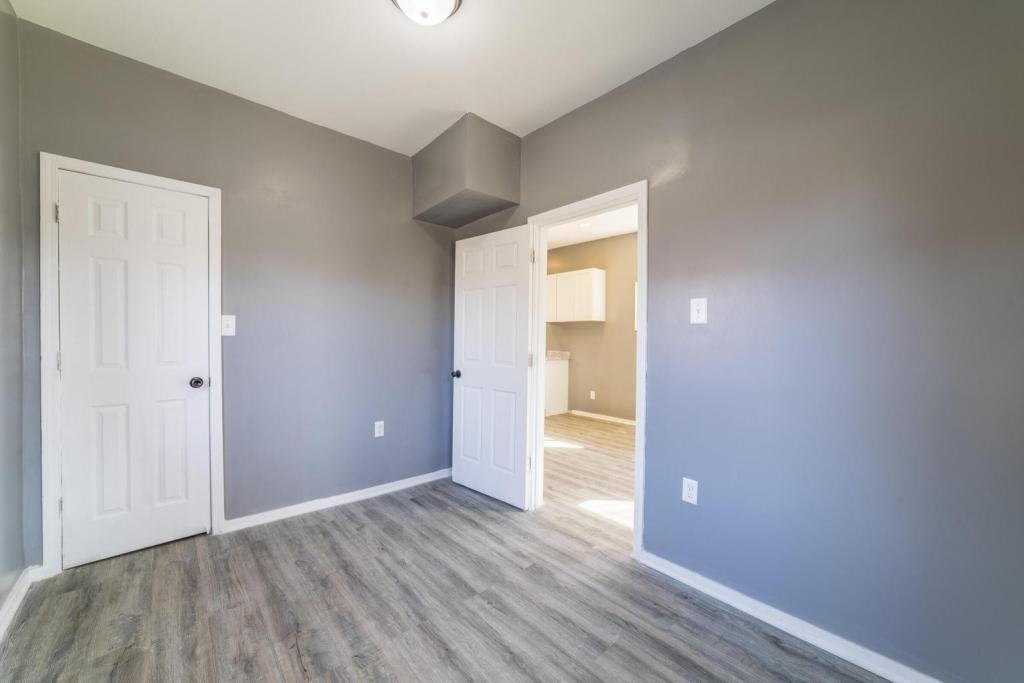2549 Fillmore St - Photo 7 of 9
