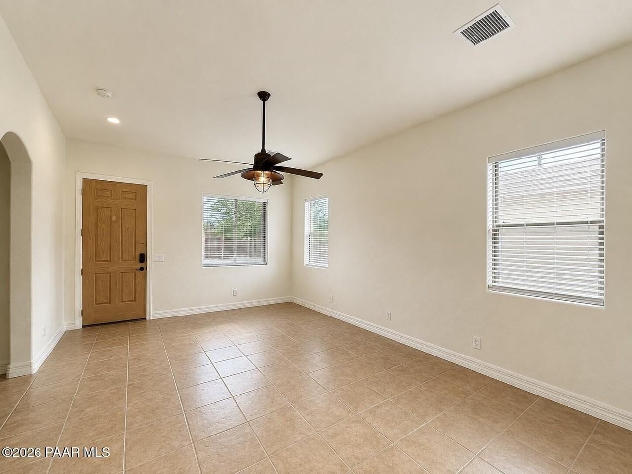 6919 E Elbrook Ave - Photo 3 of 13