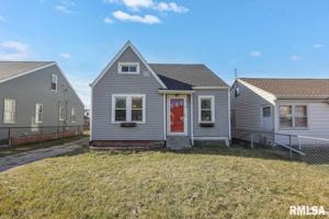 featured image of 2919 N University St