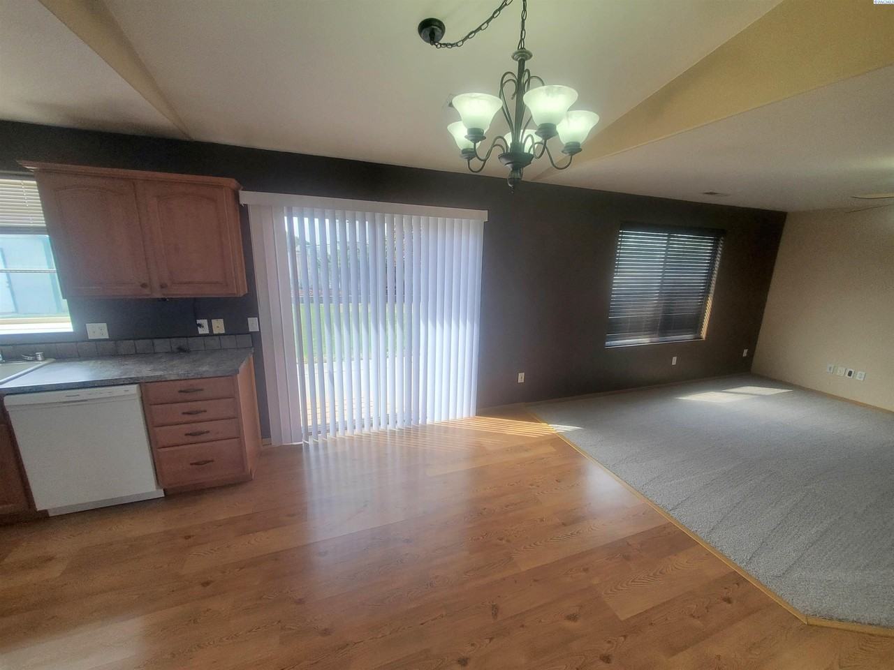 5006 Sinai Dr - Photo 7 of 23