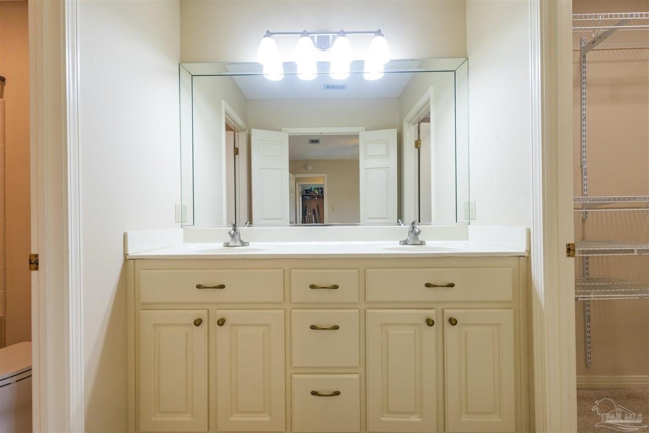 3241 Wythe Cir - Photo 5 of 25