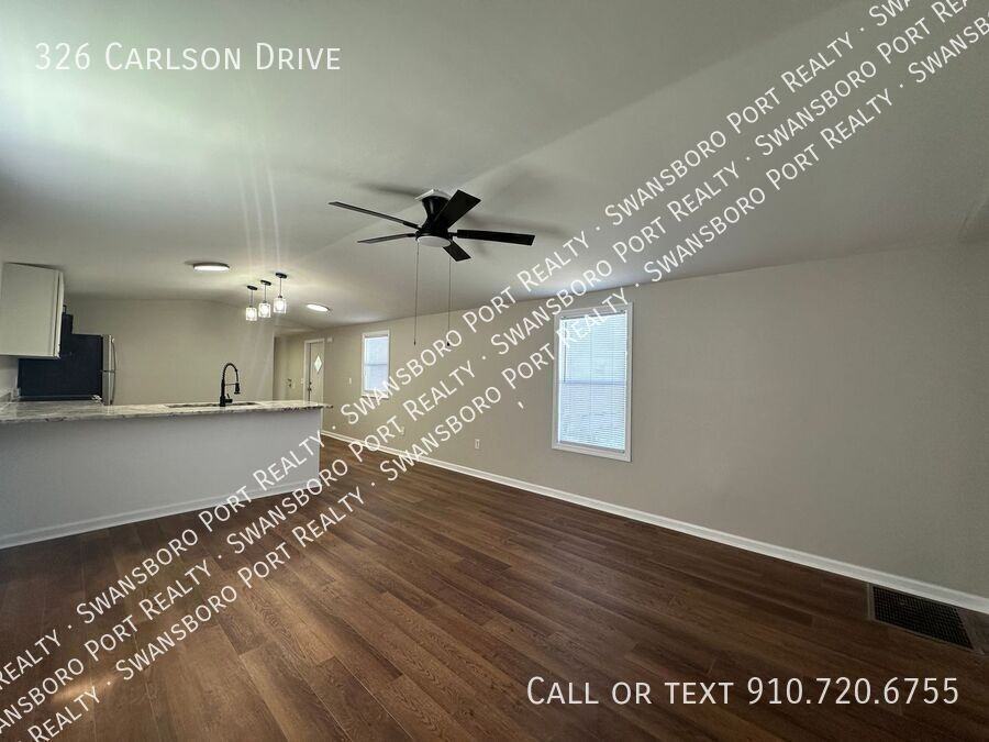 326 Carlson Dr - Photo 5 of 16