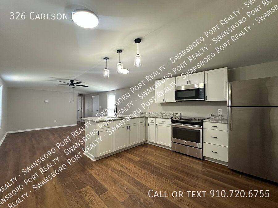 326 Carlson Dr - Photo 7 of 16