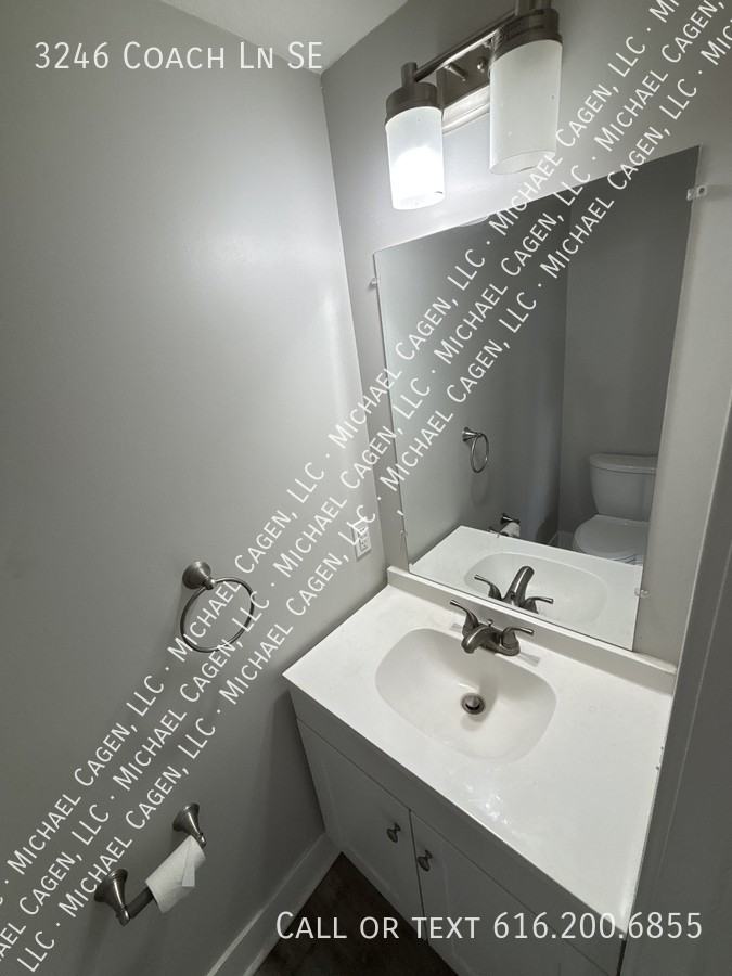 3246 Coach Ln Se - Photo 6 of 10