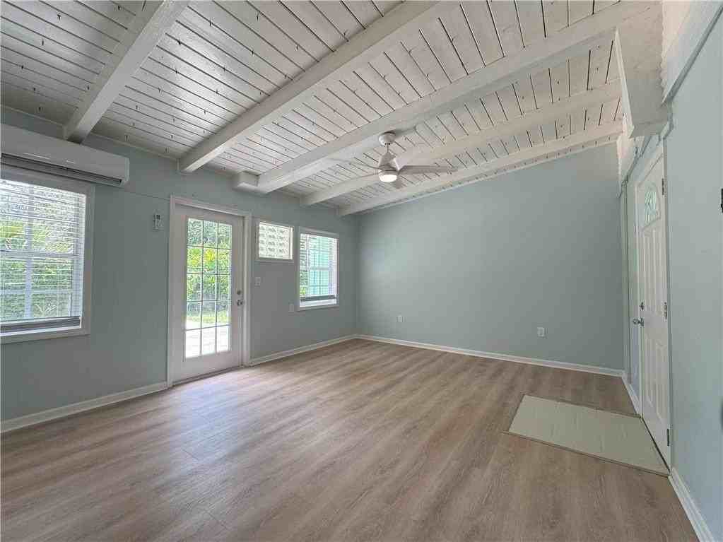 2204 Ponce De Leon Cir #3 - Photo 4 of 16
