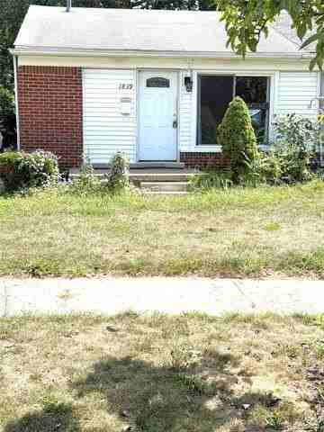 1839 Ackley Ave - Photo 2 of 19