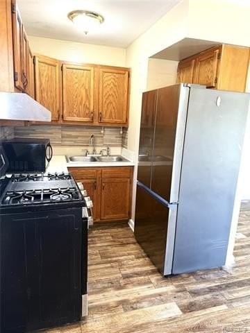 1839 Ackley Ave - Photo 3 of 19