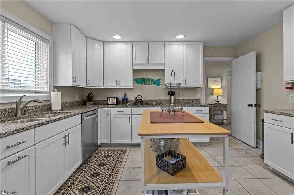 6506 Ocean Front Ave #A - Photo 4 of 23