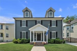 featured image of 235 W 31st St