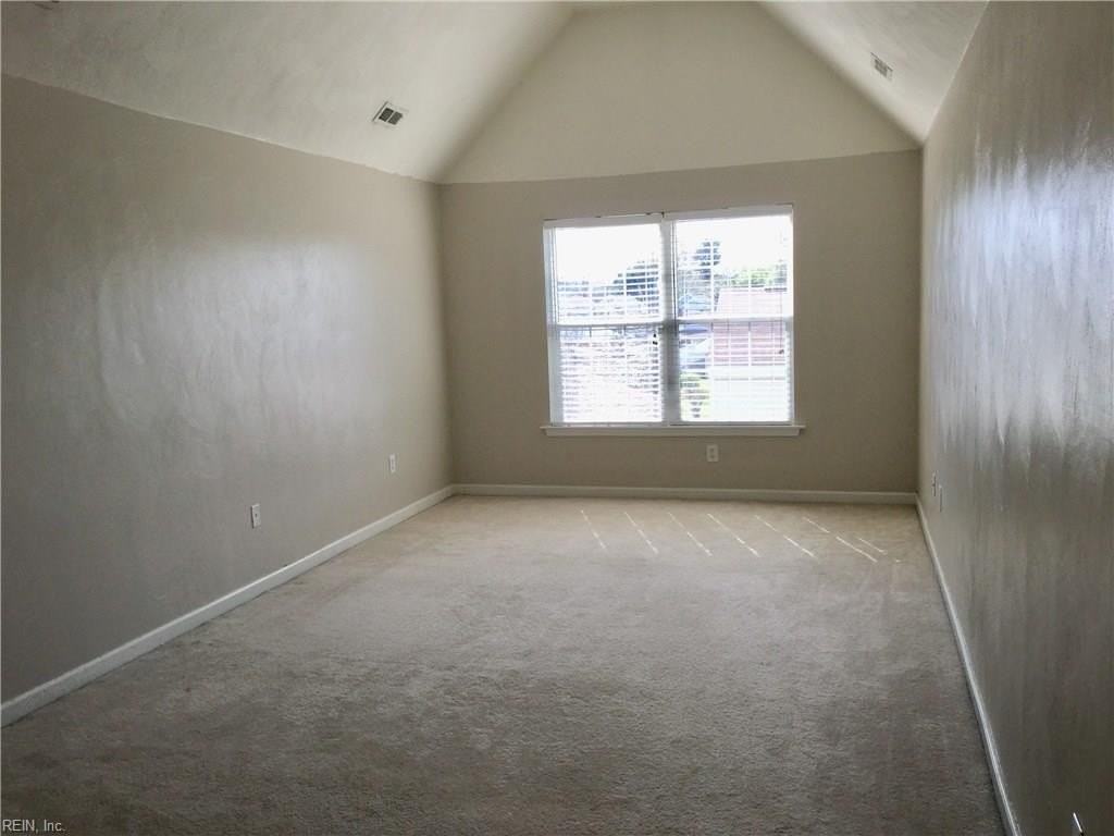 1700 Oliver Ave - Photo 2 of 7