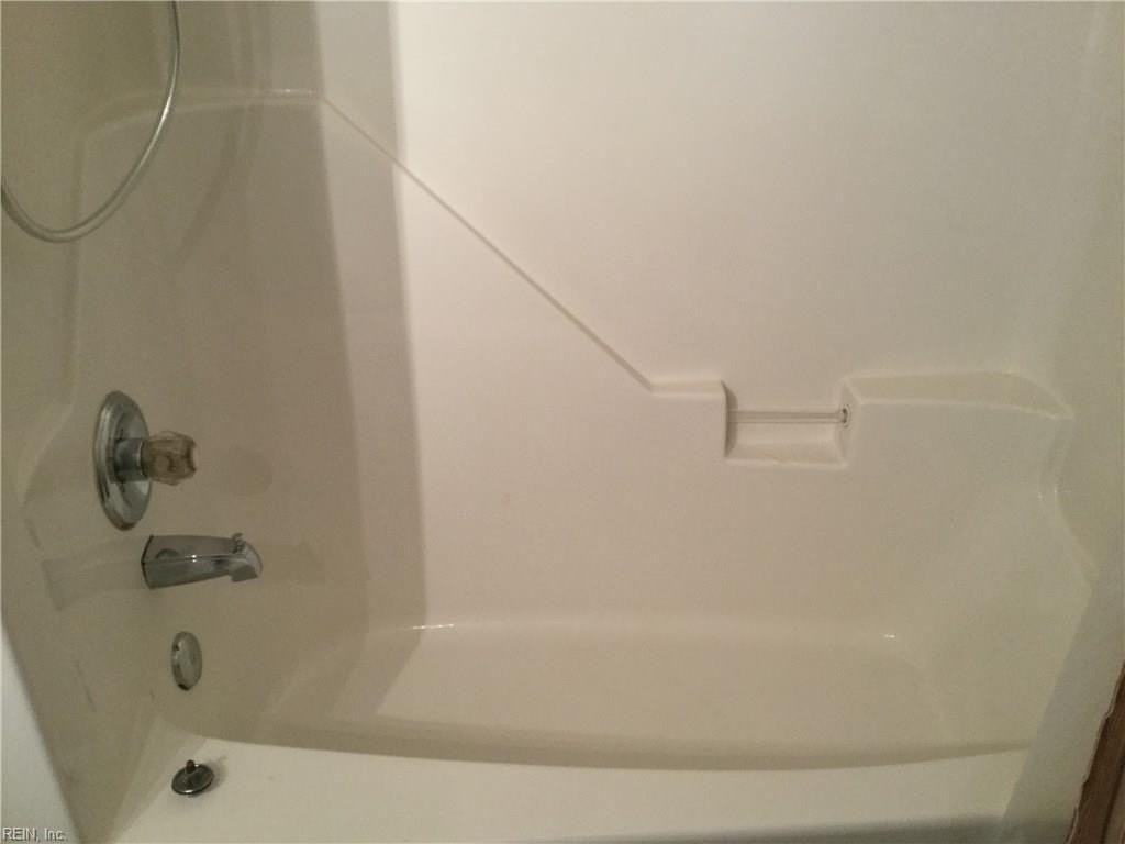 1700 Oliver Ave - Photo 7 of 7