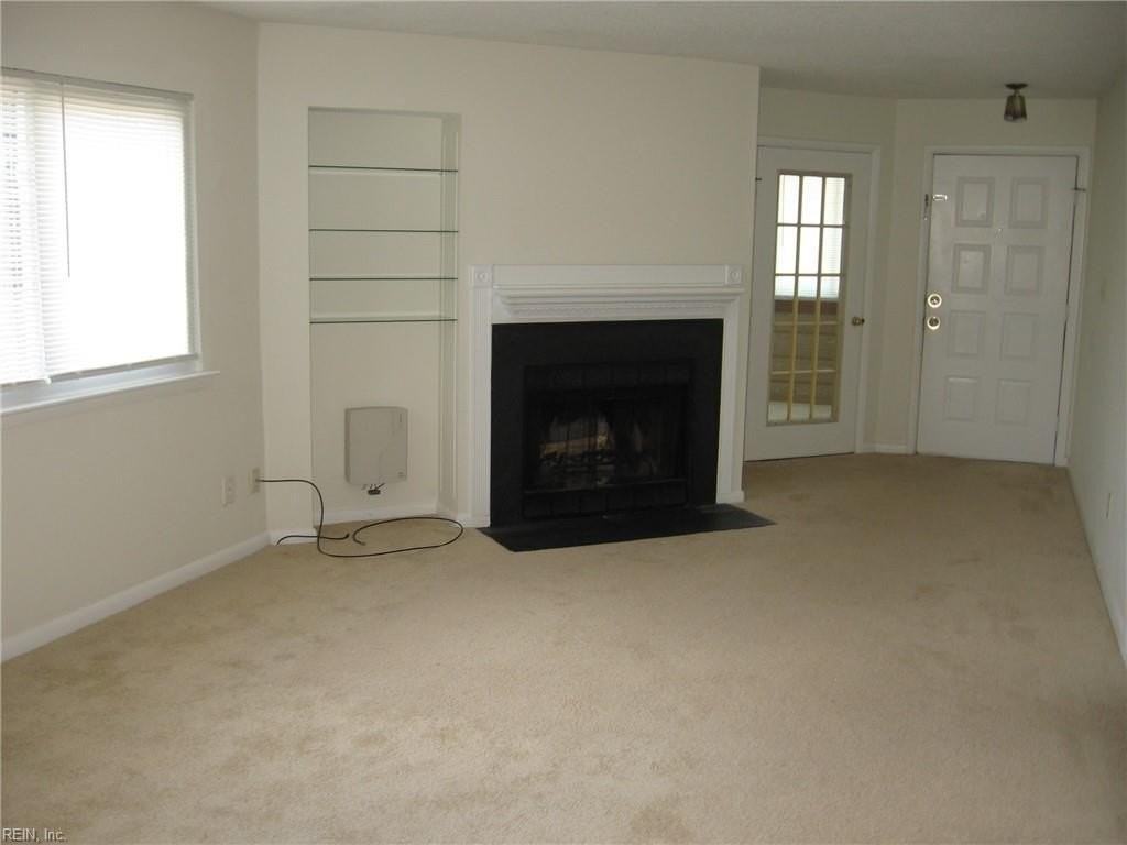 518 Pheasant Run - Photo 2 of 10