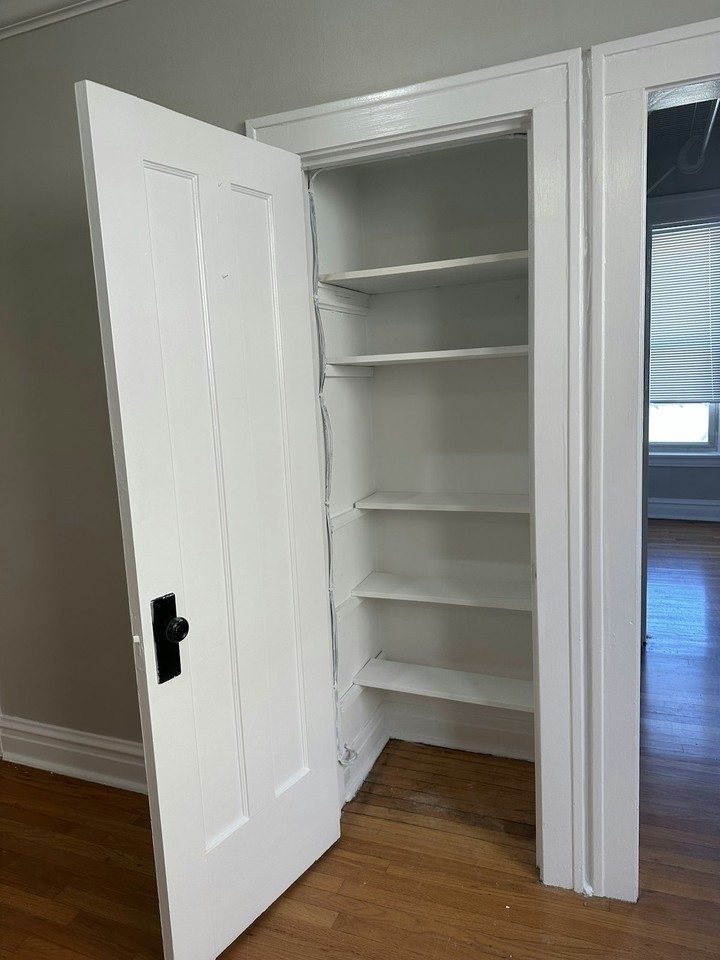 121 West 1st Street, Unit Apt 5 - Photo 3 of 12
