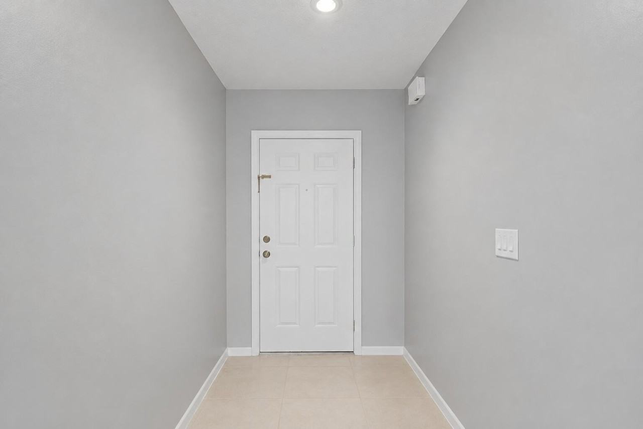 3130 Kingswood Ter - Photo 7 of 45