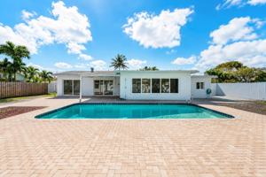 featured image of 461 Ne 44th St