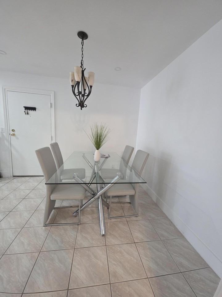 6391 Bay Club Dr #4 - Photo 7 of 32