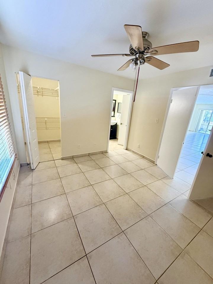 968 Coral Club Dr #968 - Photo 5 of 16