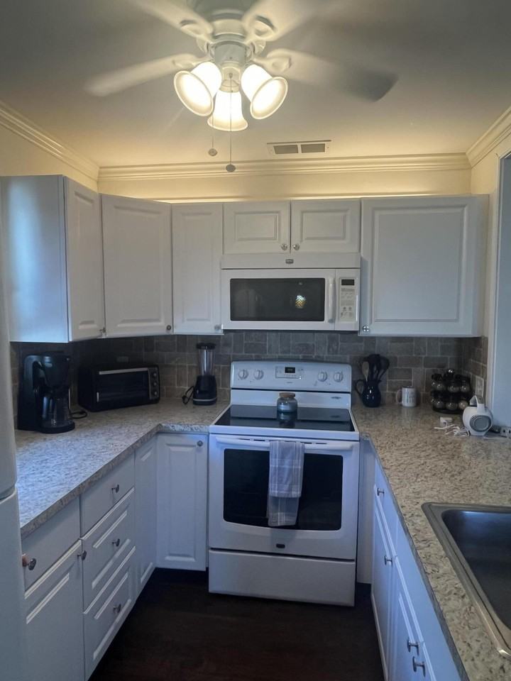 132 Monaco C - Photo 3 of 18