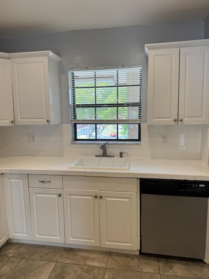3351 Nw 85th Ave #312 - Photo 6 of 14