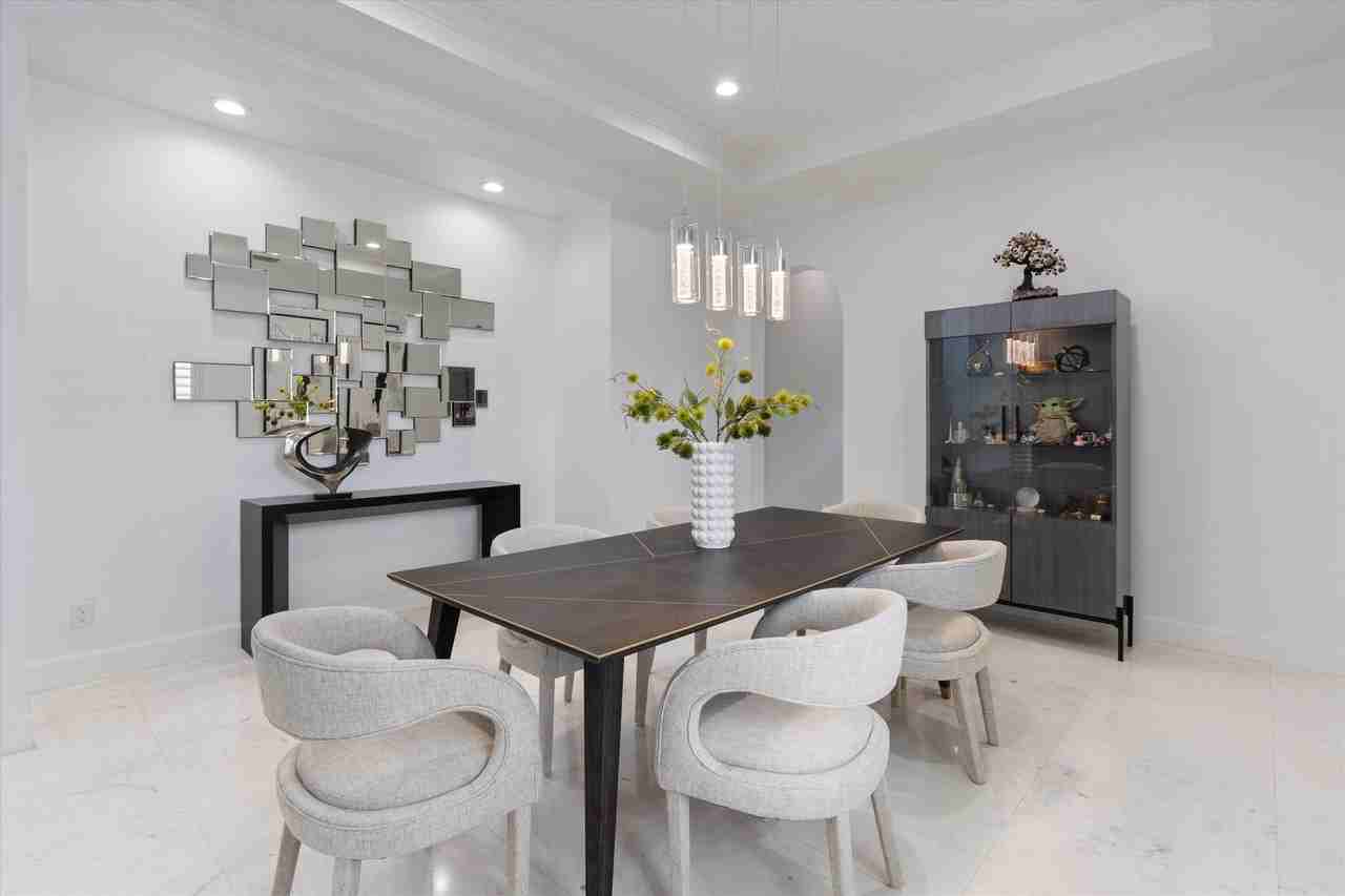 17511 Cadena Dr - Photo 7 of 50