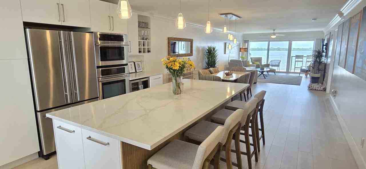 60 Yacht Club Dr #405 - Photo 2 of 31